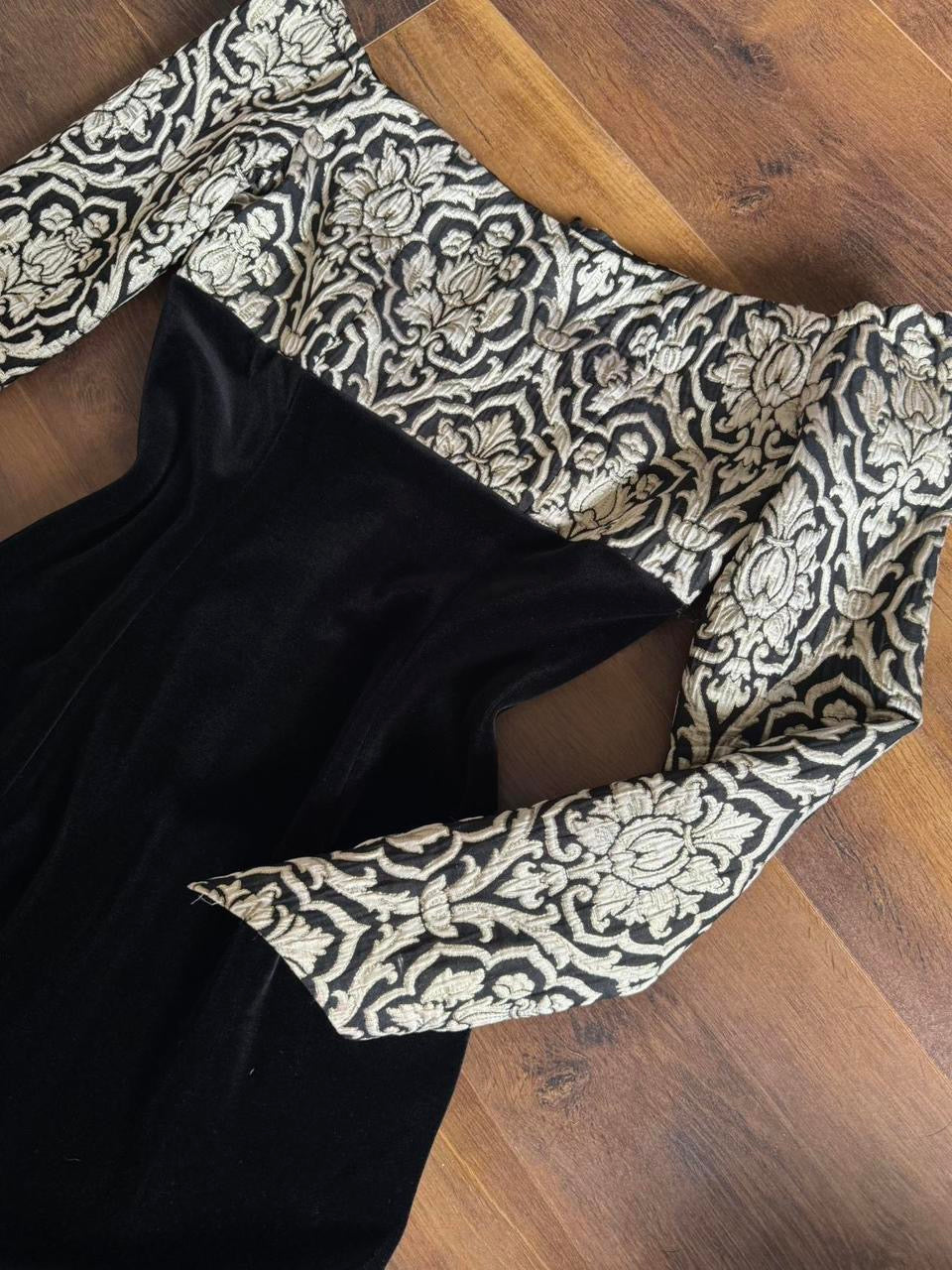 Black & gold Consortium off shoulder evening dress uk 10