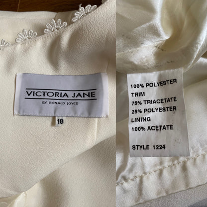 Cream short sleeve wedding dress uk 16/18