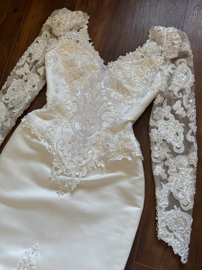 Long sleeve ivory lace wedding dress with detachable train uk 8-10