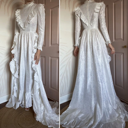 White 70s long sleeve floral wedding dress UK 8