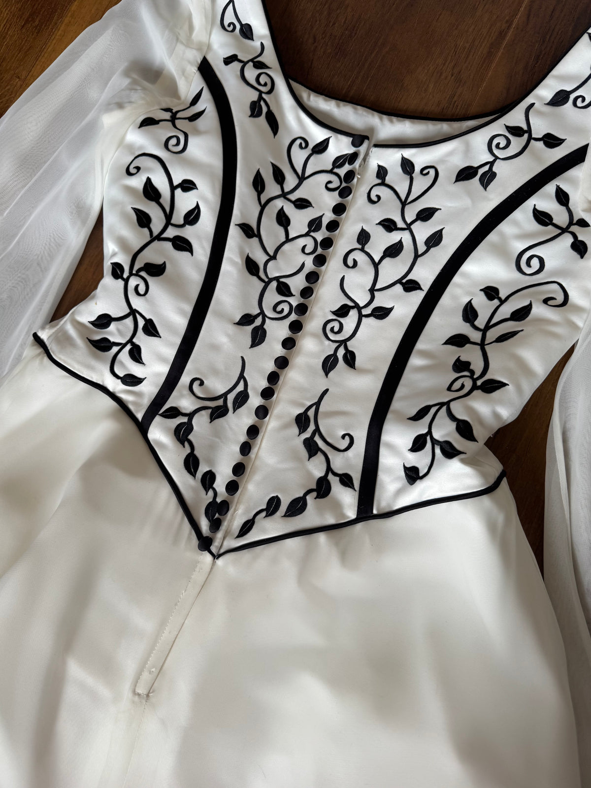 Sincerity ivory long sleeve wedding dress uk 12