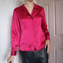 Load image into Gallery viewer, Pink 100% silk blouse UK 12/M
