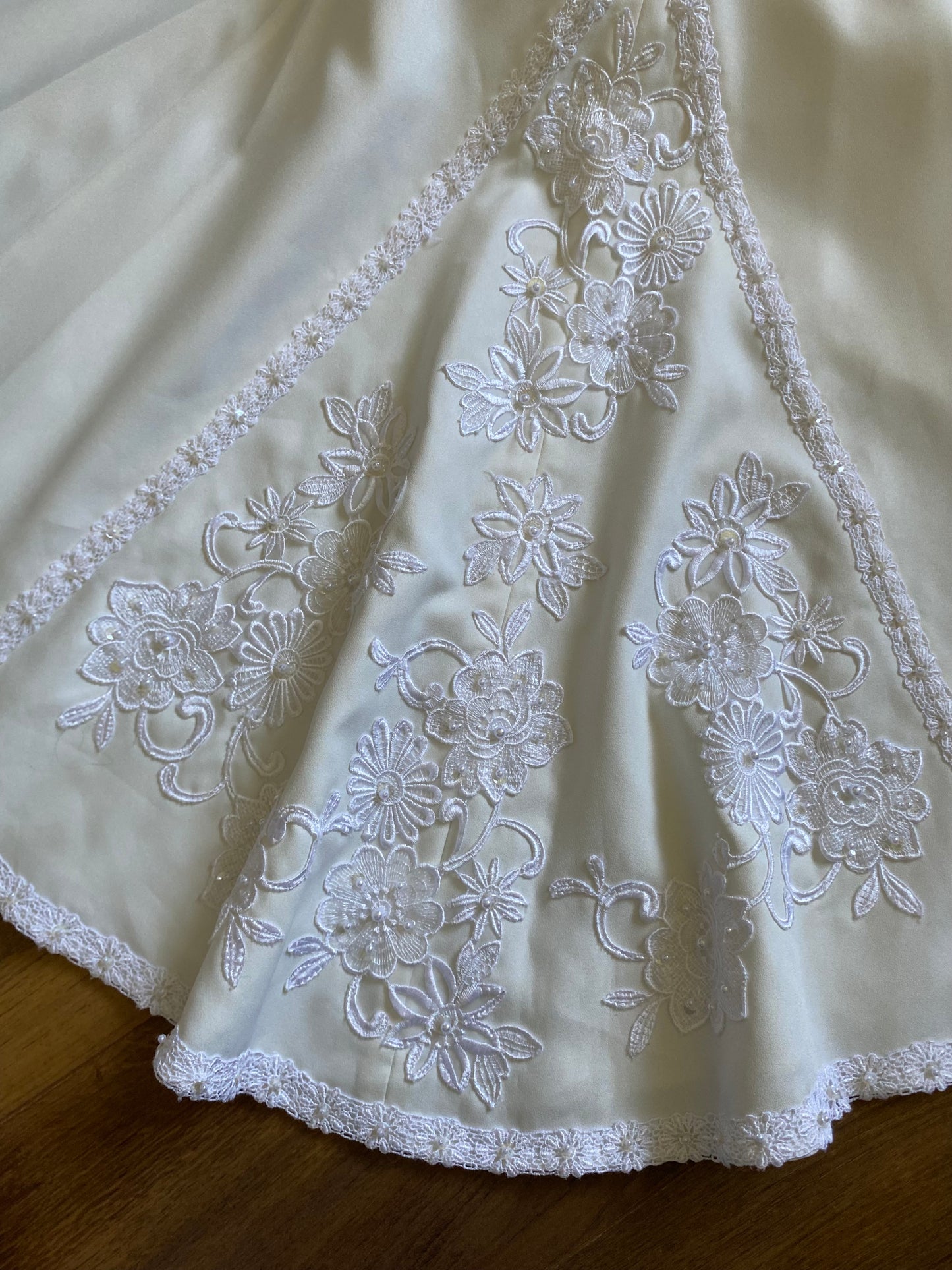 Ivory ethereal long sleeve lace wedding dress uk 10
