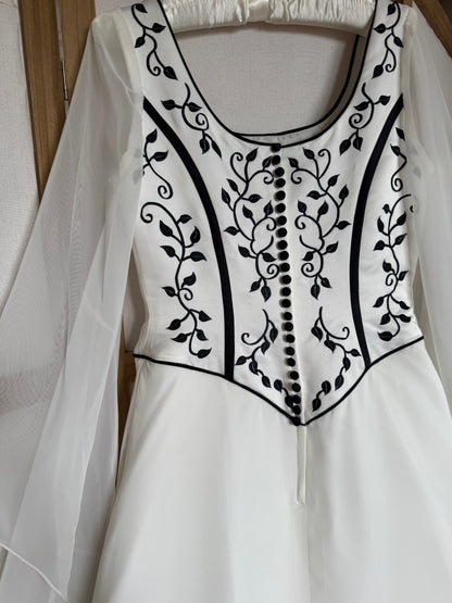 Sincerity ivory long sleeve wedding dress uk 12