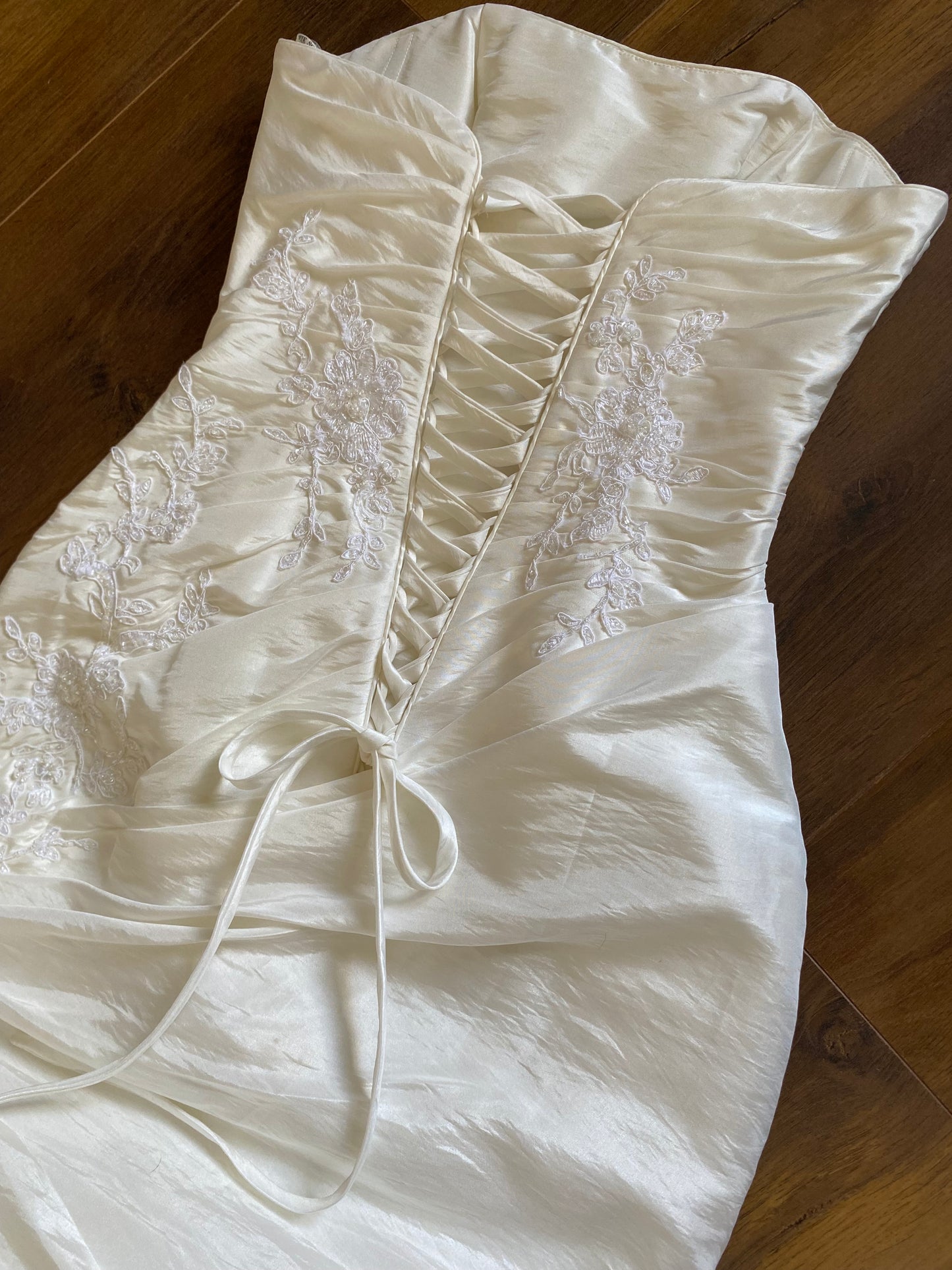 Maggie Sottero ivory strapless wedding gown uk 10
