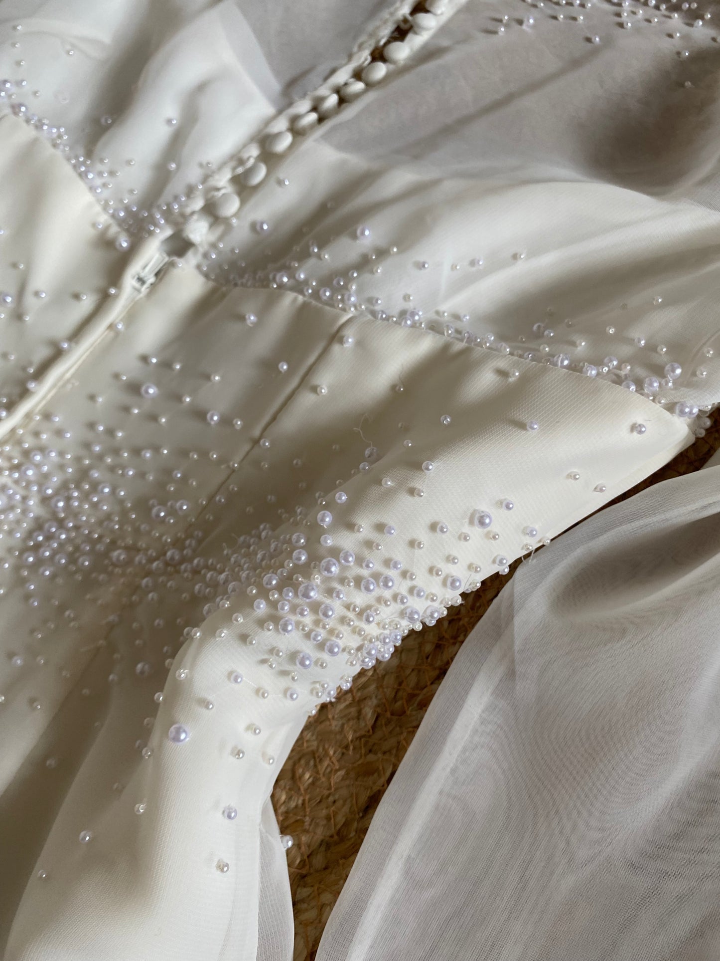 D’zage ivory long sleeve pearl wedding dress uk 12-14
