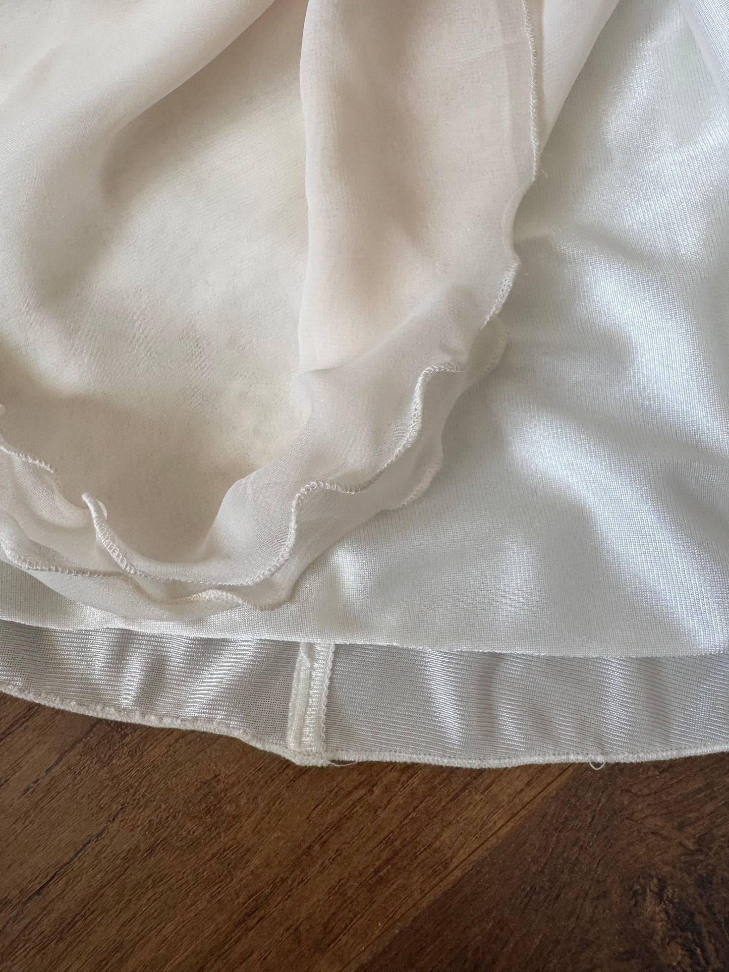 Ivory floaty vintage wedding dress and shawl uk 10