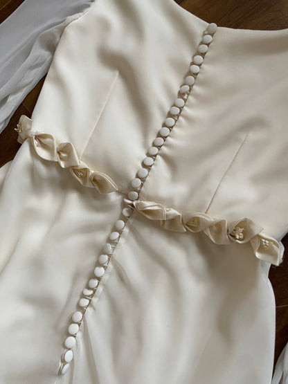 Ivory ethereal long sleeve wedding dress uk 10