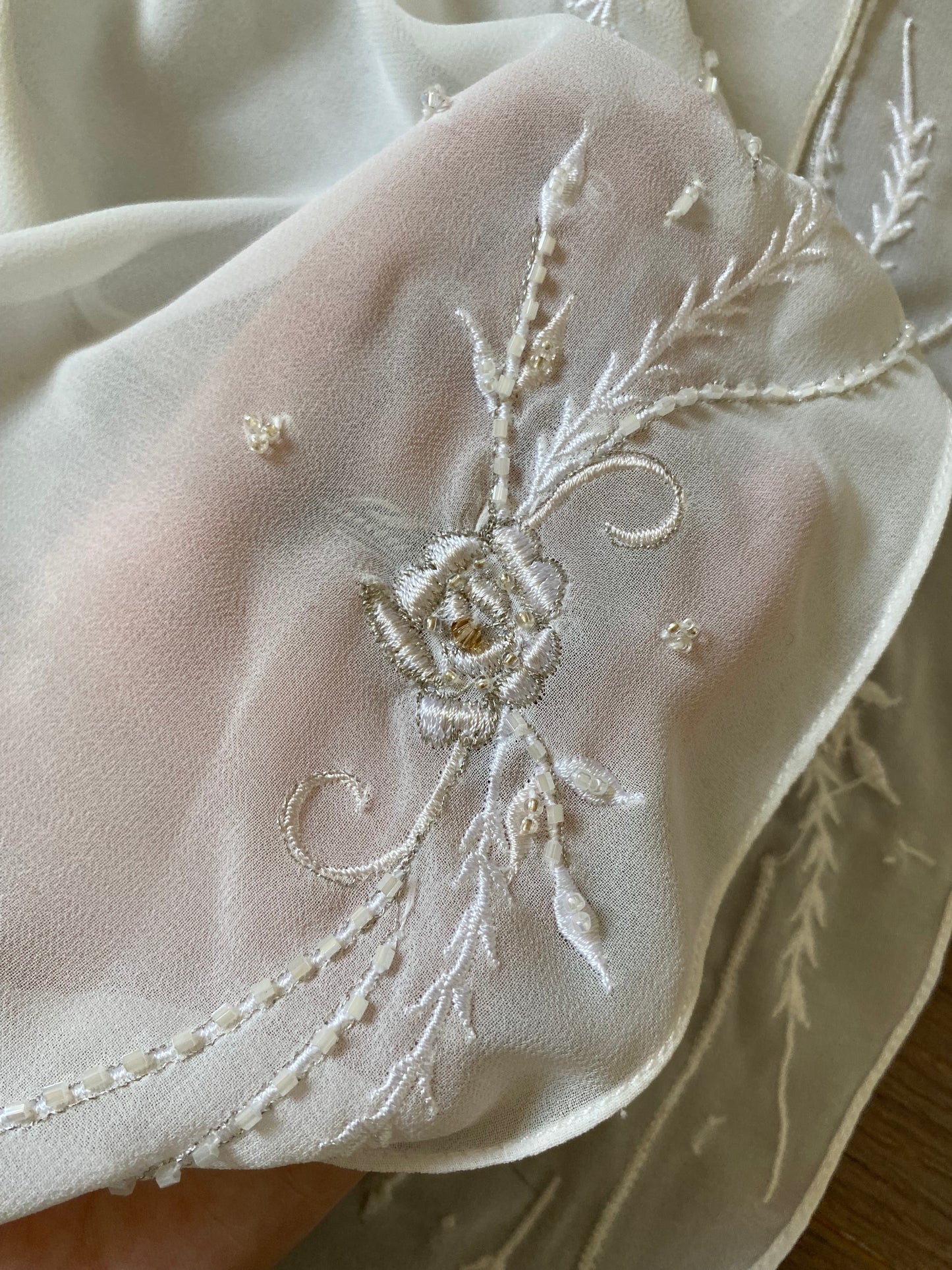 Dreamy off shoulder ivory long sleeve vintage wedding dress uk 12-14