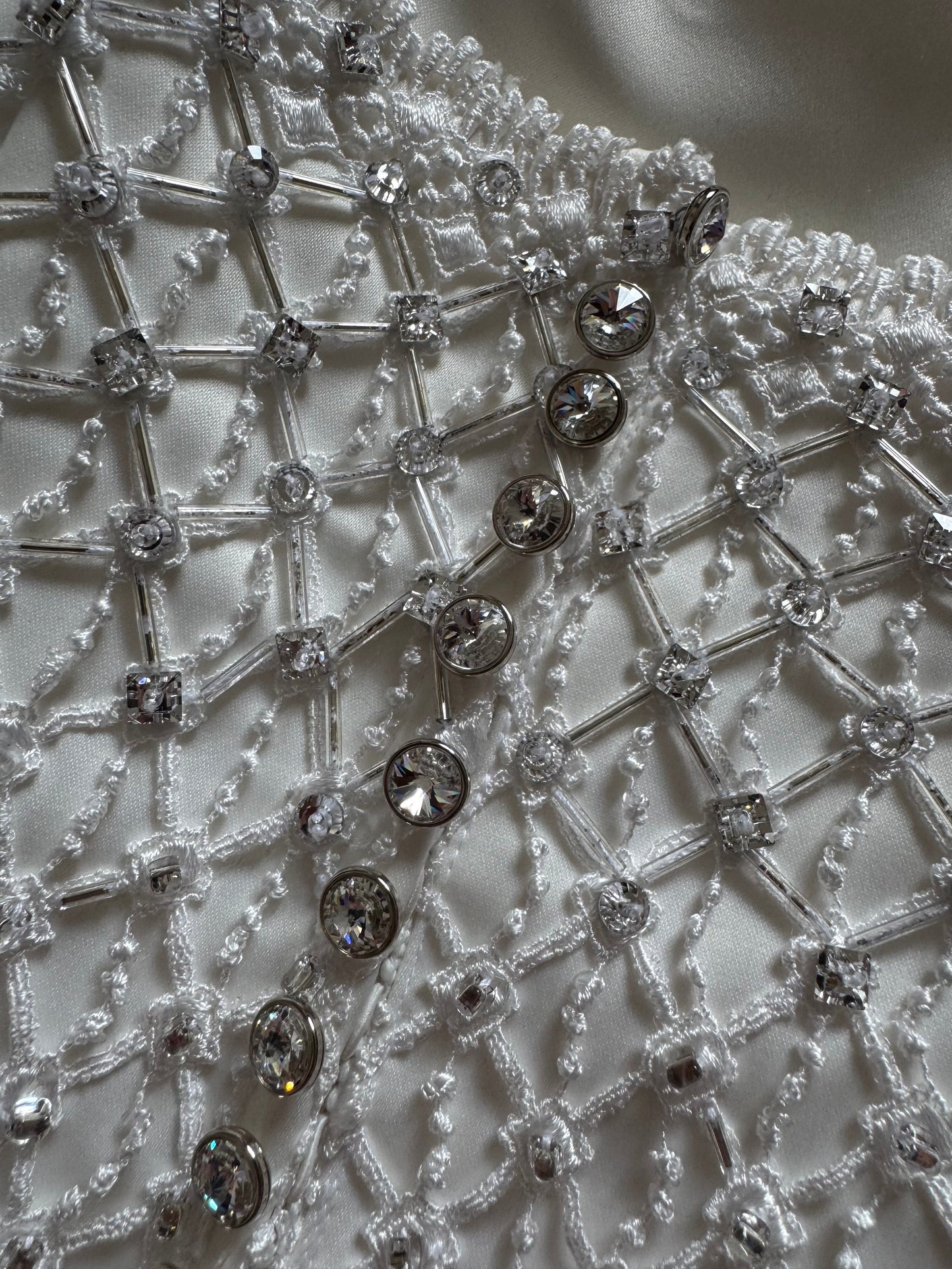 White lace & bead wedding dress uk 12
