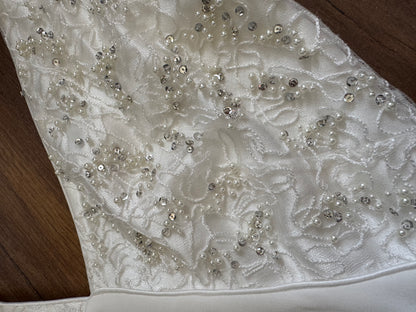 Ivory lace bust wedding dress uk 8