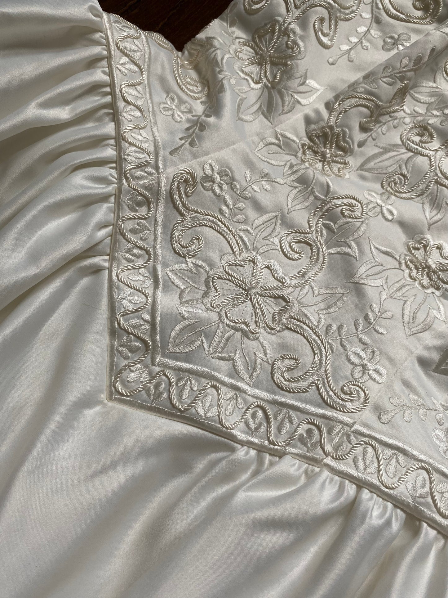 Vintage ivory wedding dress with detachable train uk 8-10