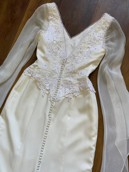 Ivory ethereal long sleeve lace wedding dress uk 10