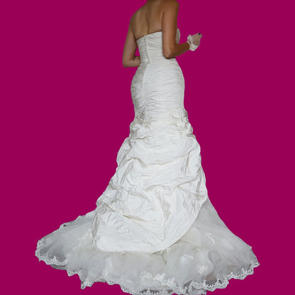Ian Stuart ivory strapless fit & flare wedding dress UK 10-12