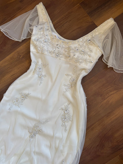 Beautiful ivory floaty wedding dress uk 12