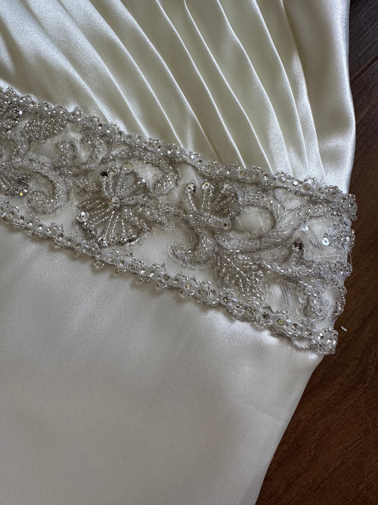 Ivory satin halter-neck wedding dress uk 10-12