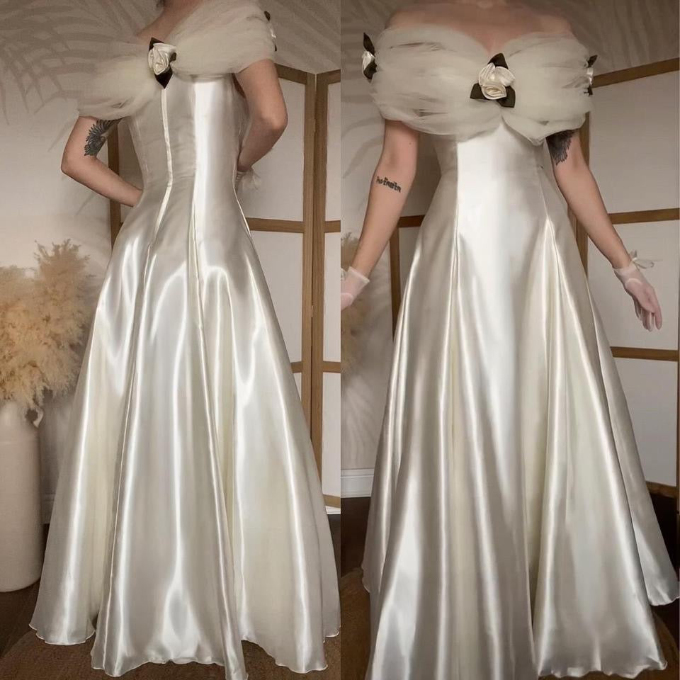 Dreamy vintage Ellis ivory satin wedding dress uk 14