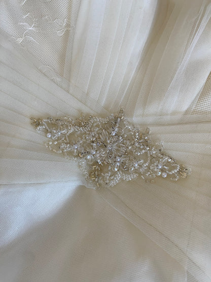 Ivory Benjamin Roberts lace strapless wedding gown uk 10