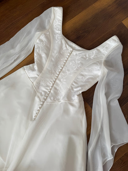 Sincerity ivory long sleeve wedding dress uk 14