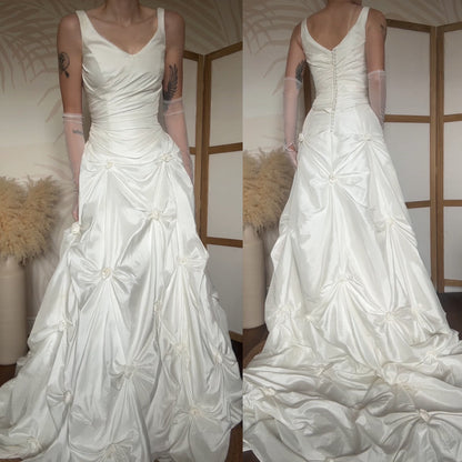 White draped a-line wedding dress uk 10-12