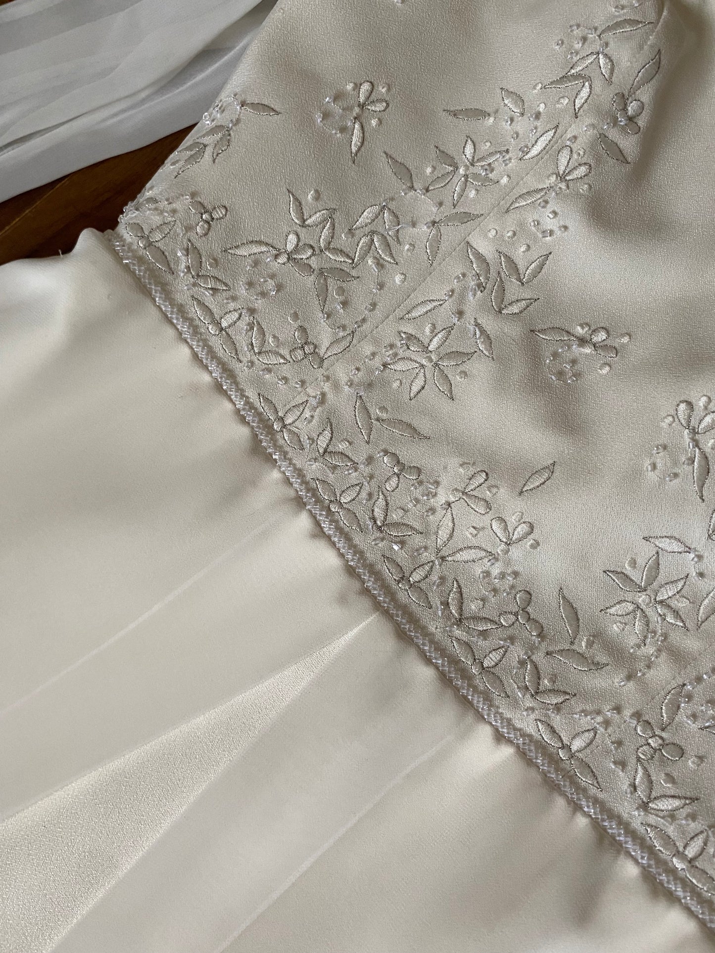 Ivory Benjamin Roberts ethereal wedding dress uk 12