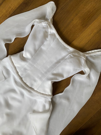 Vintage white long sleeve wedding gown UK 8