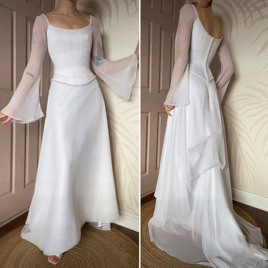 Vintage white long sleeve wedding gown UK 8