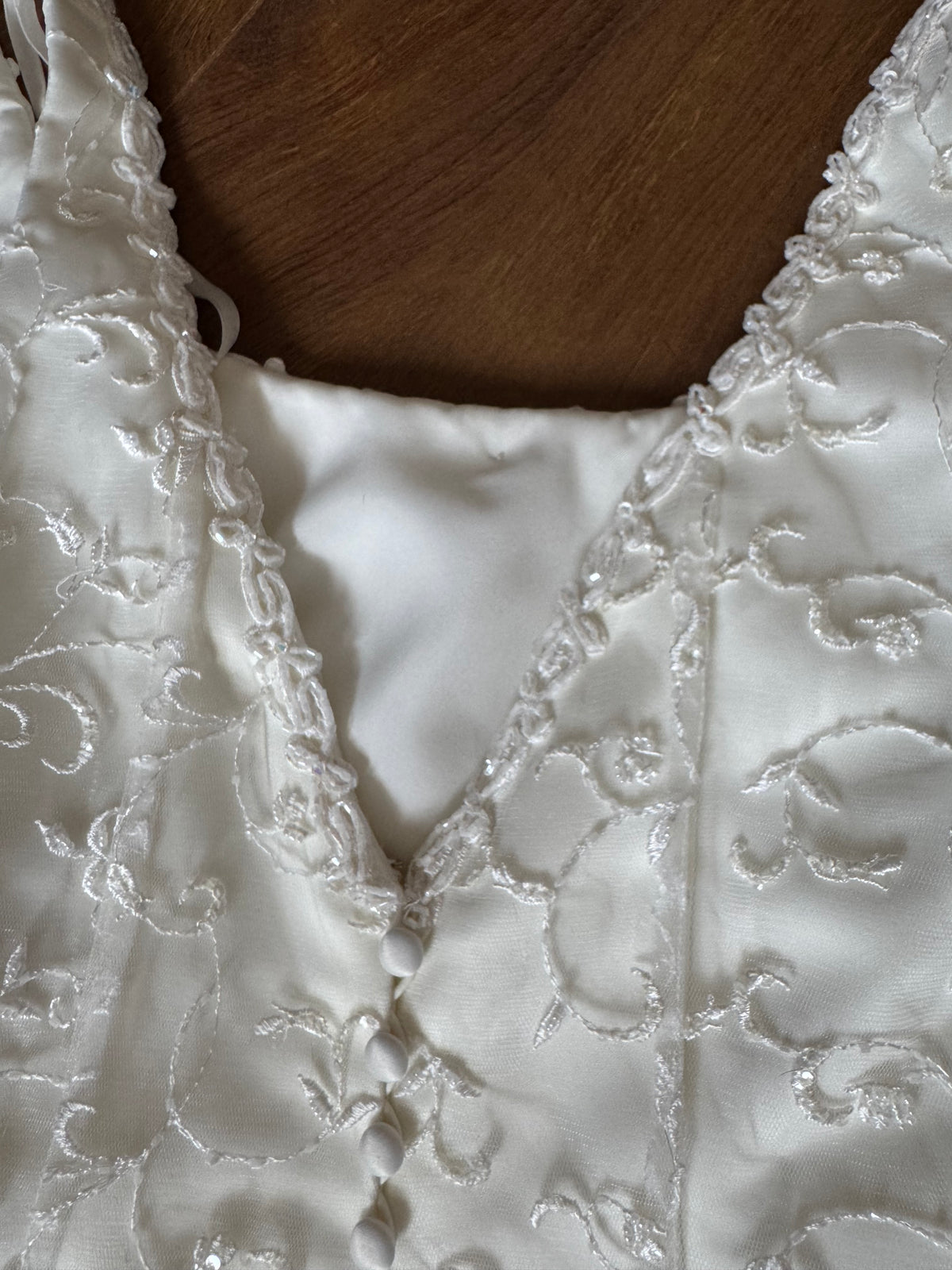 Ivory lace chiffon detail wedding dress uk 10