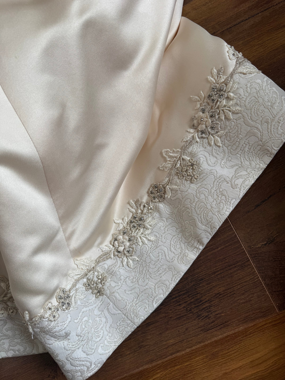 Strapless a-line cream ethereal wedding dress uk 10