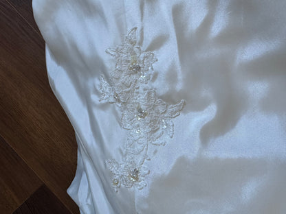 Warm ivory strapless a-line wedding dress uk 12