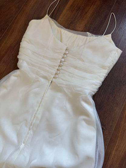 Petite ivory dreamy wedding or evening dress uk 10-12