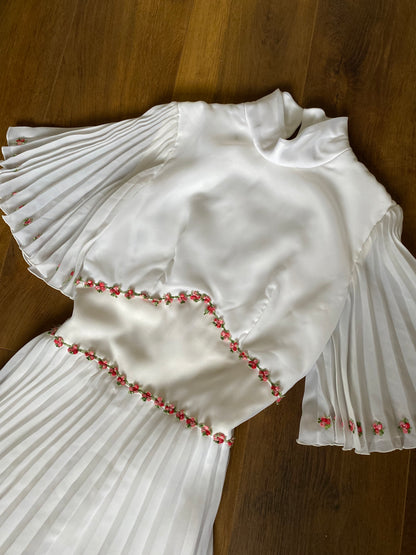 White pleated floral detail wedding dress UK 6-8