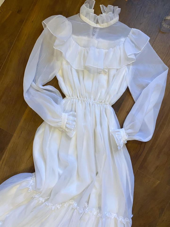 White 70s long sleeve wedding dress UK 6-10