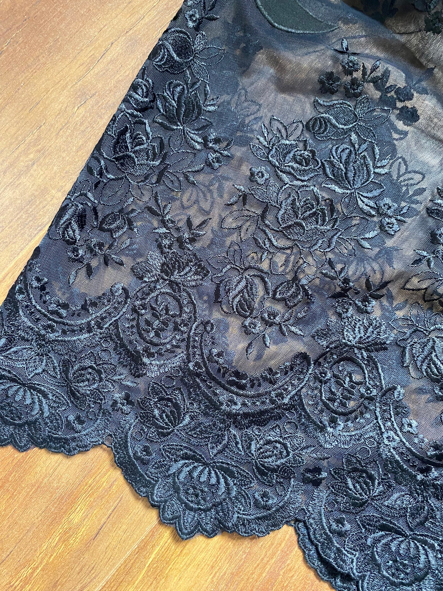 Bernshaw 90s black lace dress uk 10