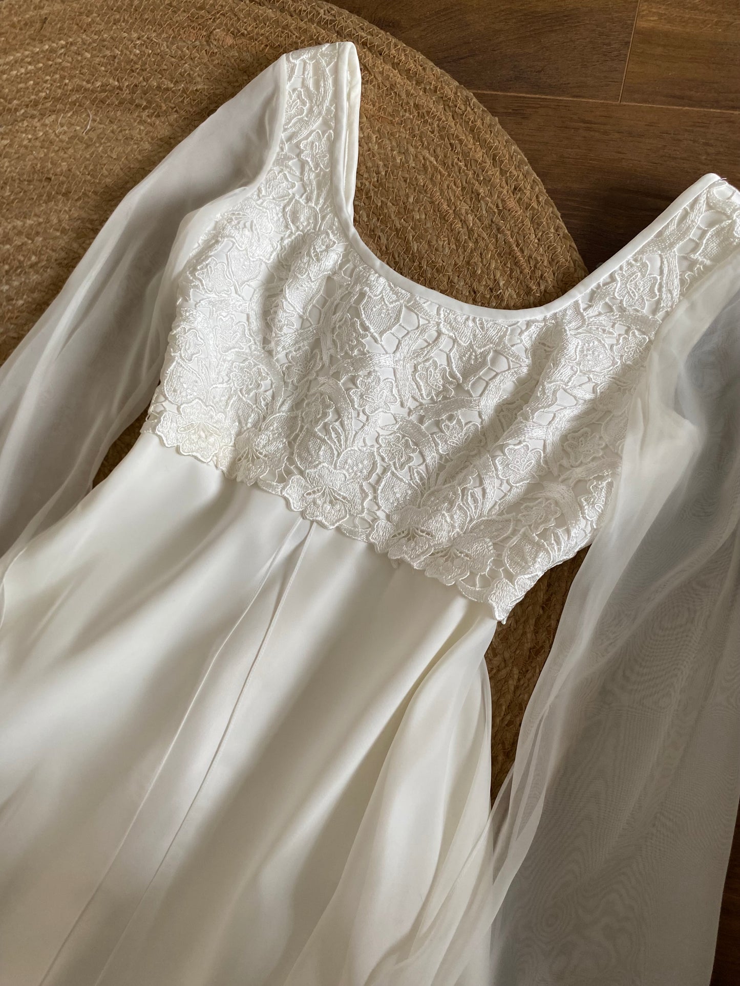 Ethereal lace long sleeve wedding dress uk 12