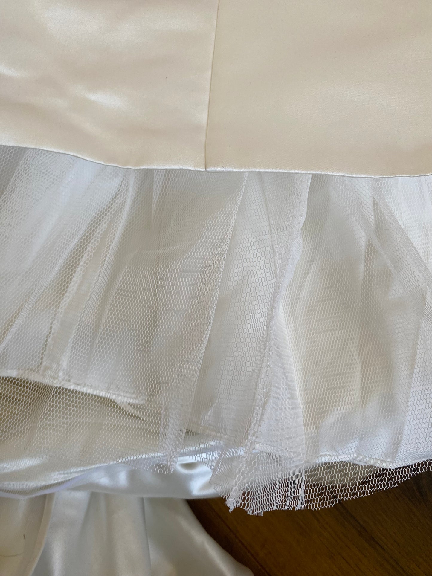 Ivory satin fit & flare wedding dress uk 8-10