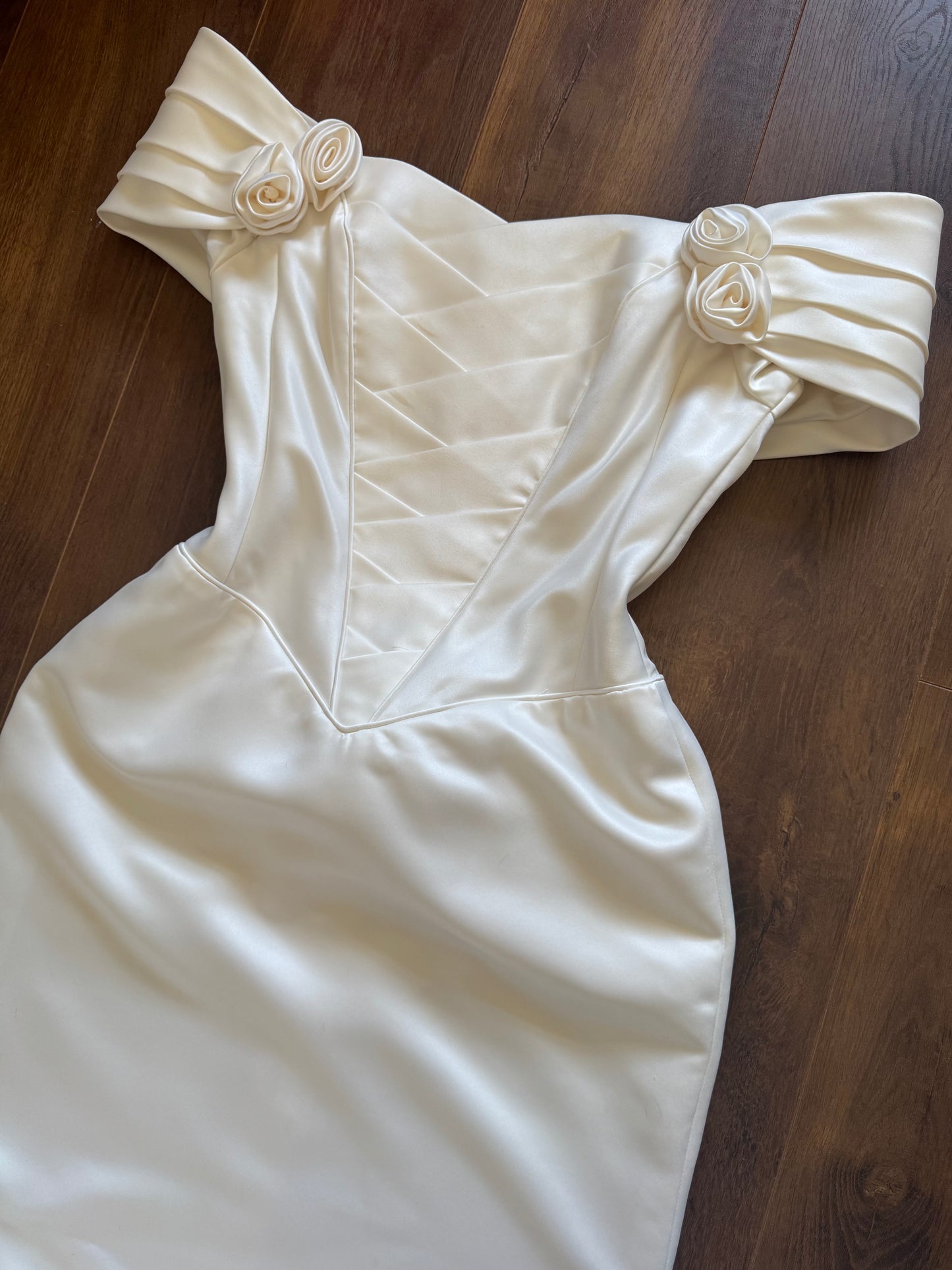 Pronuptia ivory off shoulder wedding dress uk 12