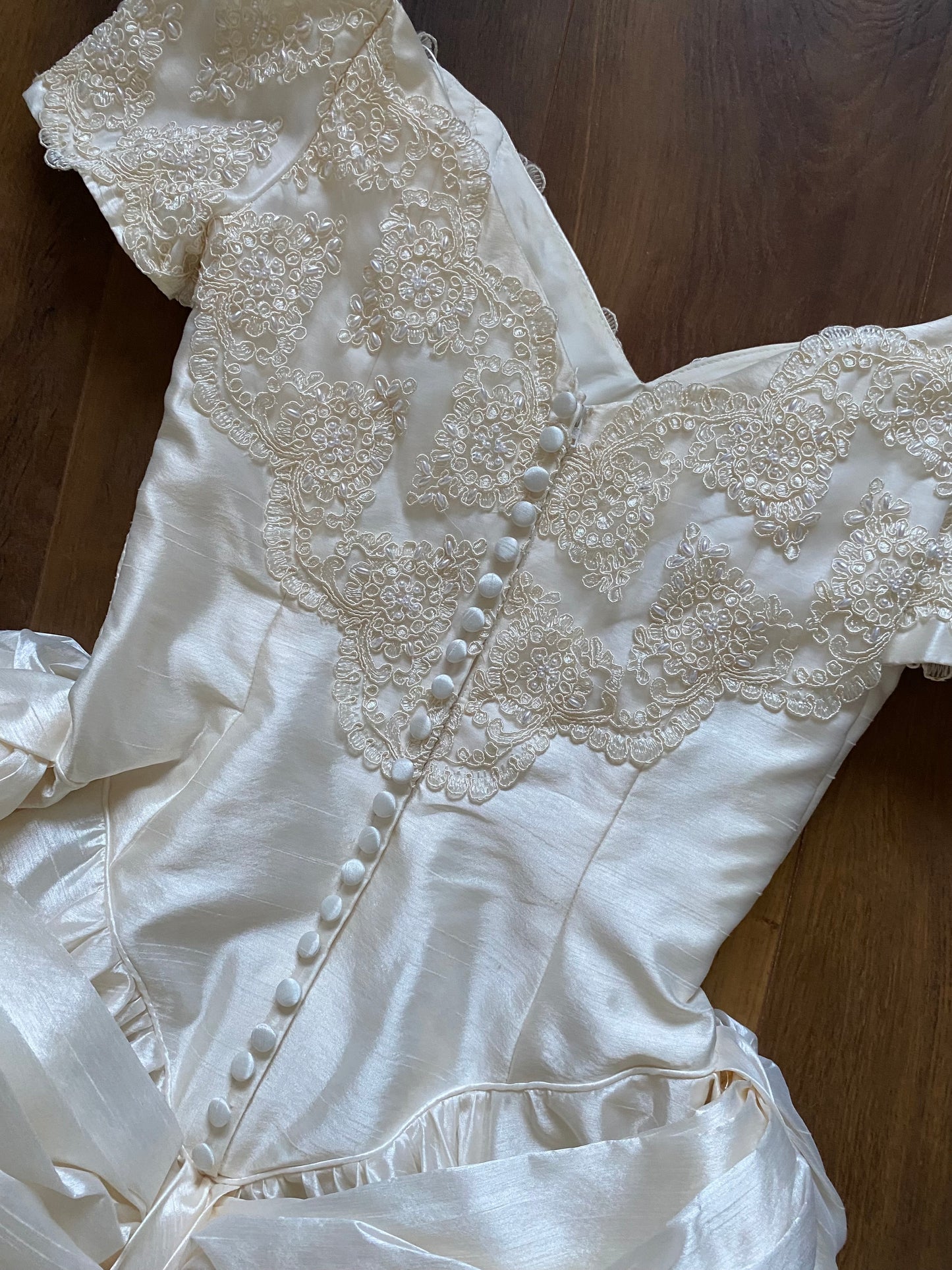 Dante Ronald Joyce off shoulder ivory wedding dress UK 10