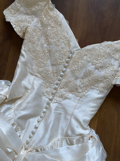 Dante Ronald Joyce off shoulder ivory wedding dress UK 10