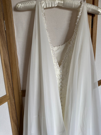 Ivory lace chiffon detail wedding dress uk 10