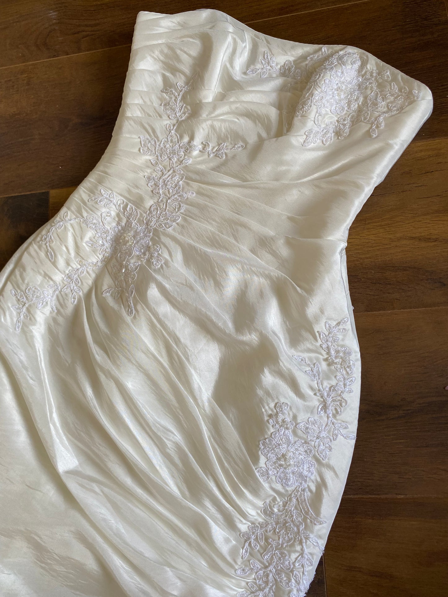 Maggie Sottero ivory strapless wedding gown uk 10