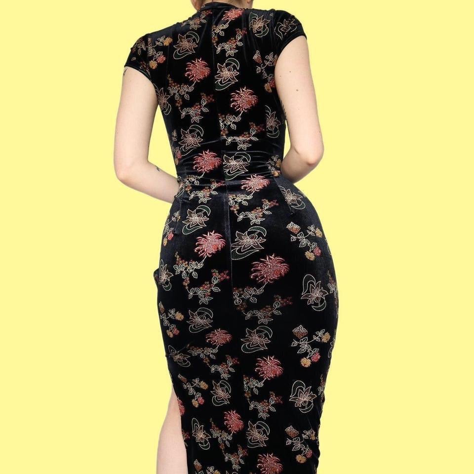 Black velvet short sleeve evening dress UK 12