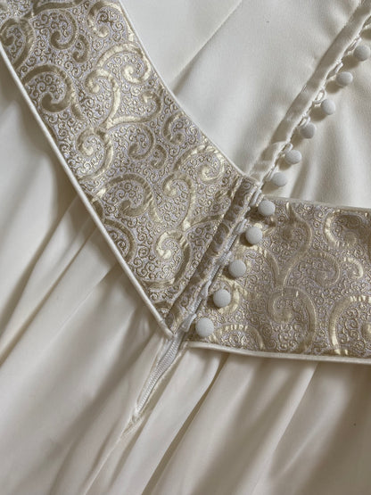 Ivory long sleeve medieval inspired wedding dress uk 10