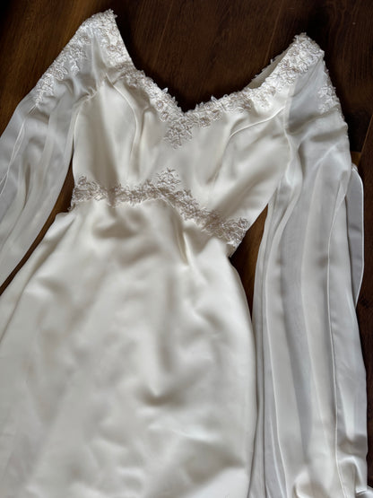 Ivory long sleeve ethereal wedding dress uk 10-12