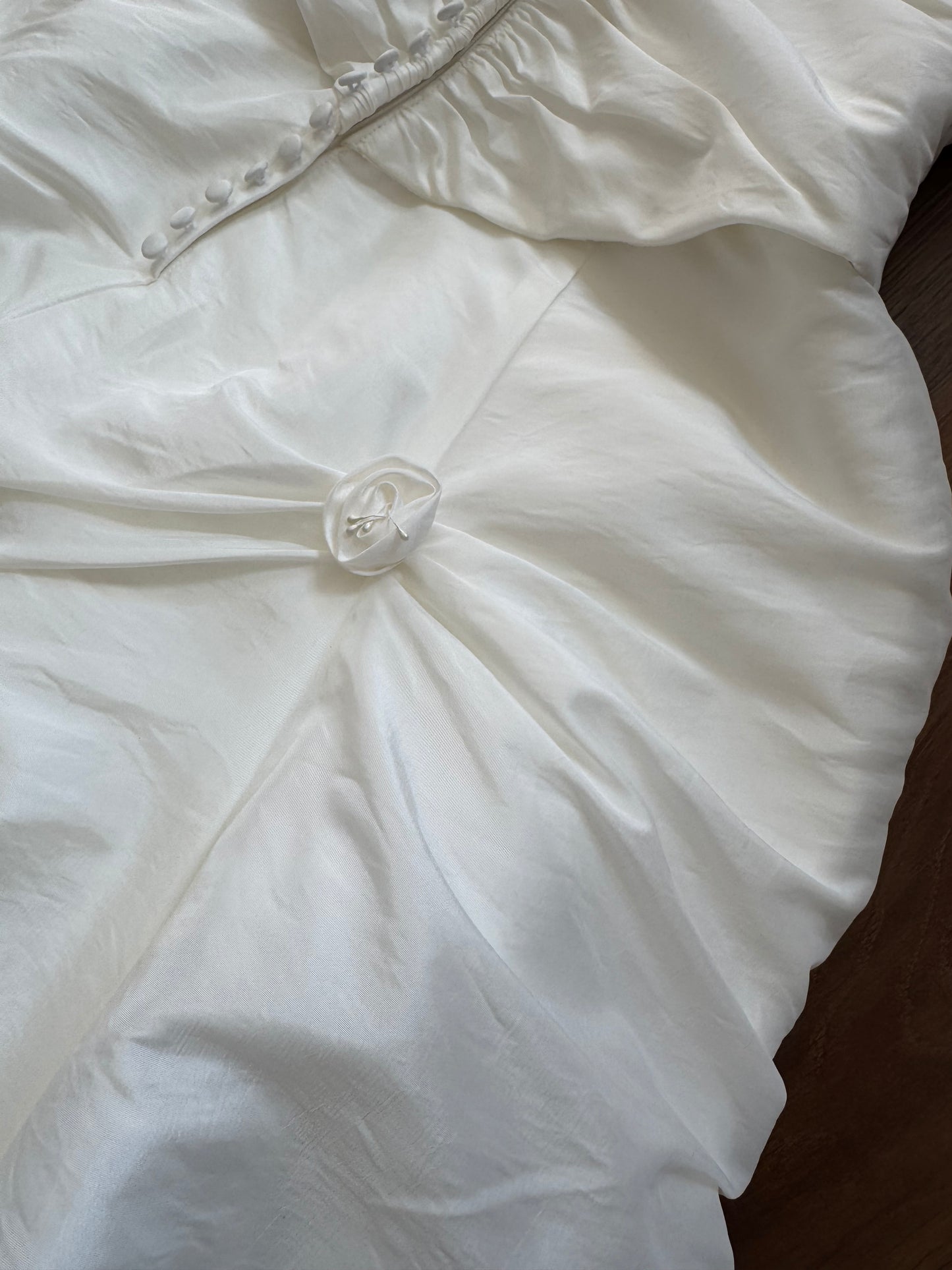 White draped a-line wedding dress uk 10-12
