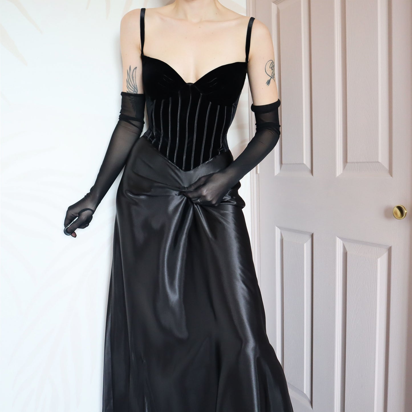 Simon Ellis vintage black velvet evening gown UK 12-14