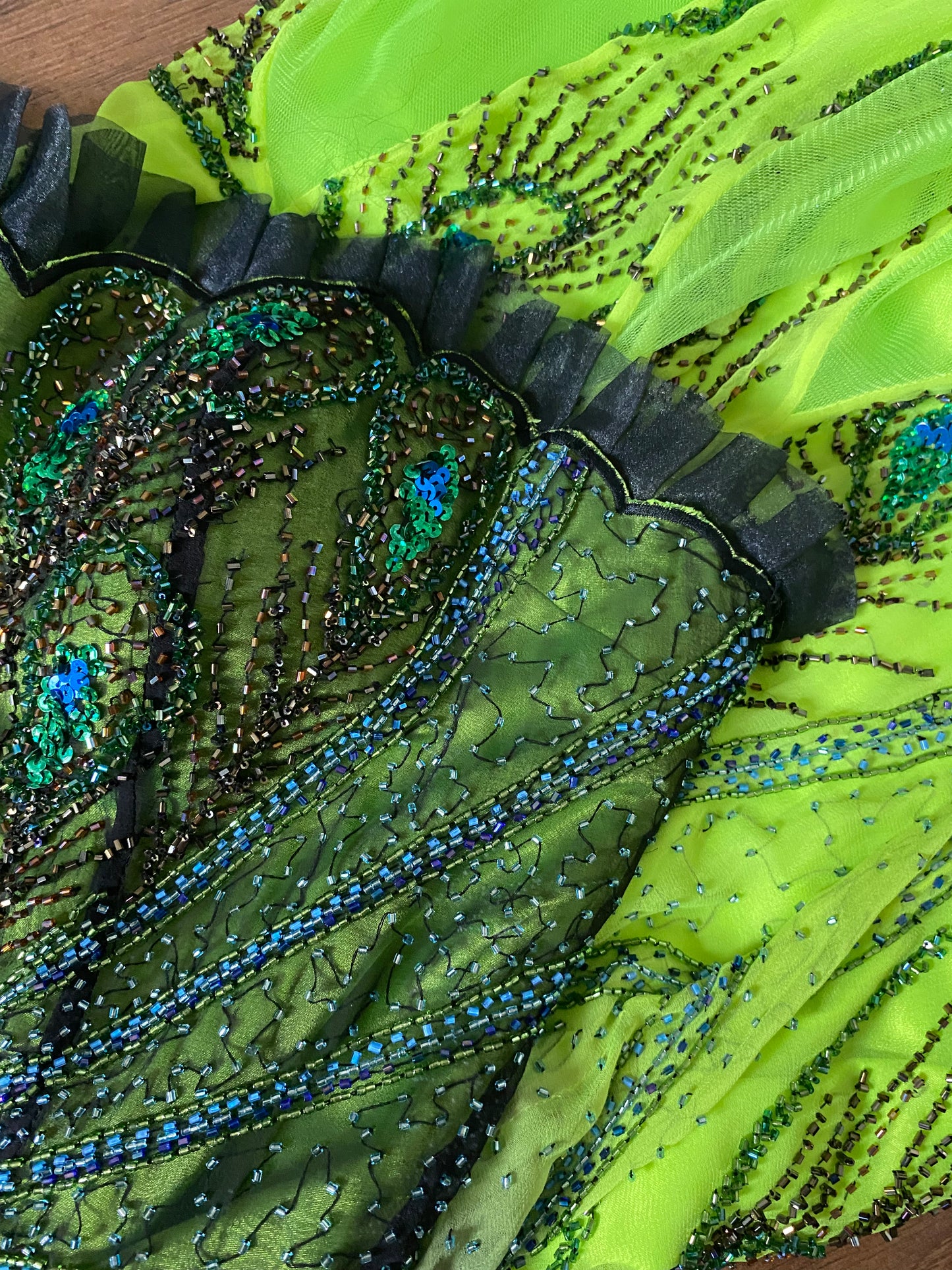 Electric green strapless heavily beaded evening dress UK 14-16