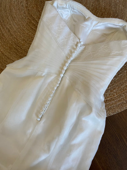 Ivory Benjamin Roberts lace strapless wedding gown uk 10