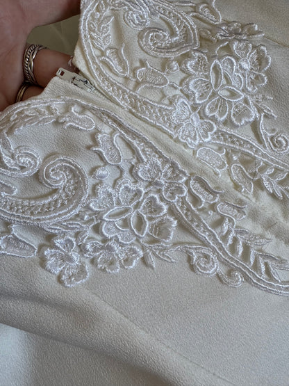 Ivory off shoulder wedding dress with detachable train uk 12