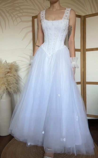 Bright white fit & flare wedding dress uk 10